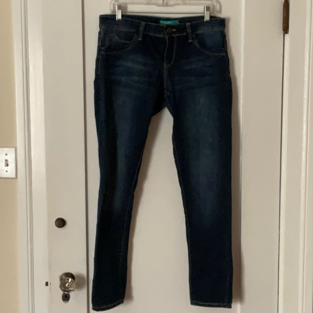 WannaBettaButt?YMI Women’s Blue Skinny Jean  Medium Wash Mid Rise Sz.13 Preowned